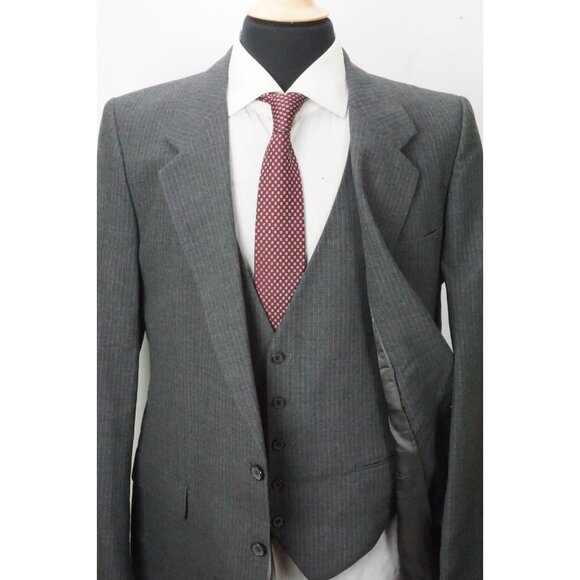 Yves Saint Laurent VTG Gray Pinstriped Wool 3 Pc Suit Jacket Pants Vest Sz 40L